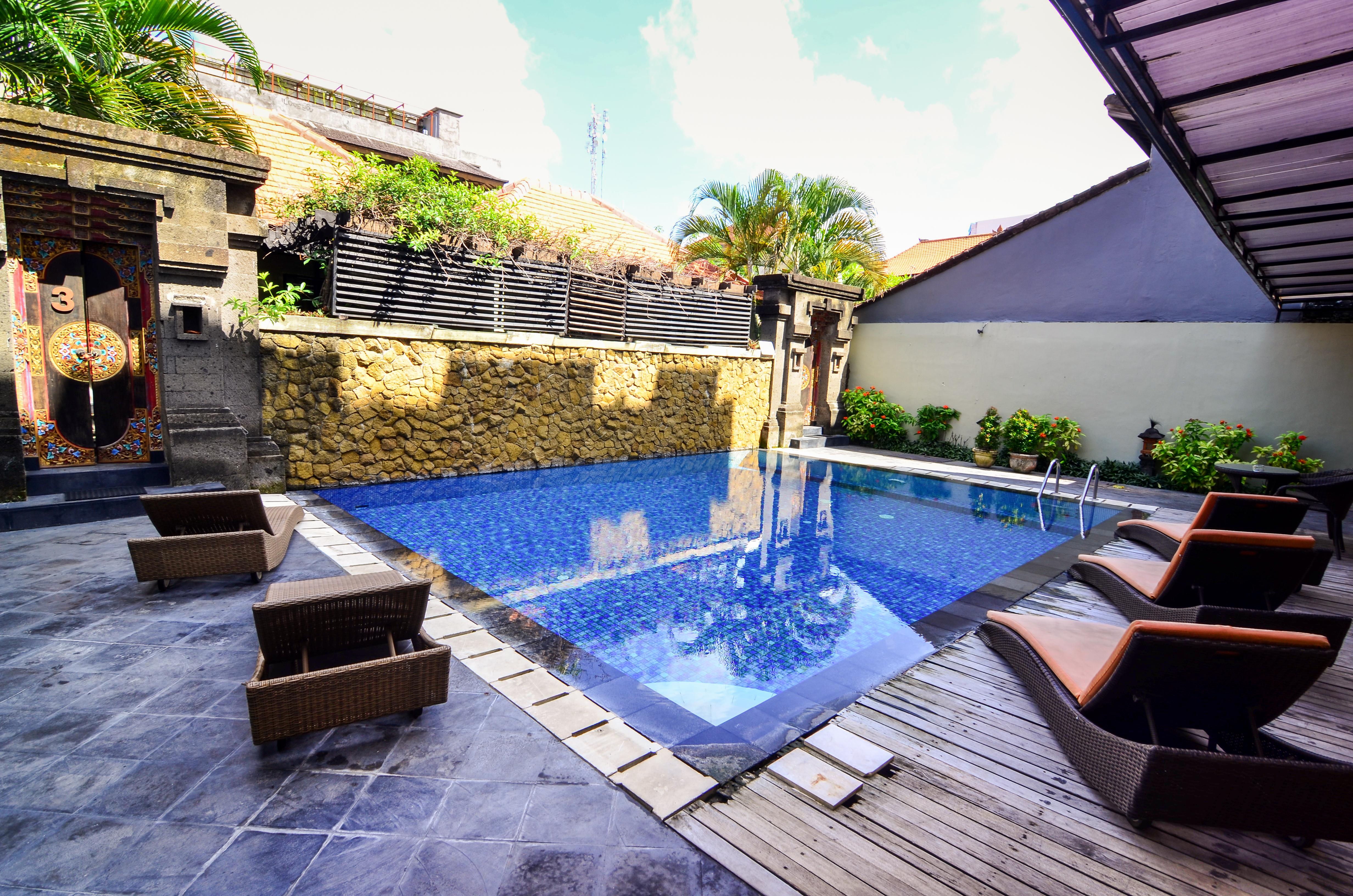 Losari Hotel & Villas Kuta Bali Легиан Екстериор снимка